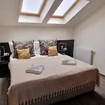 Coru House * Prag