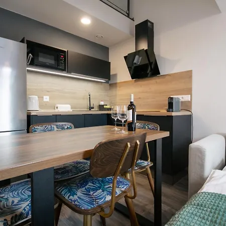 Coru House Appartement *