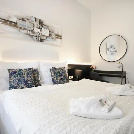 Coru House Apartment *