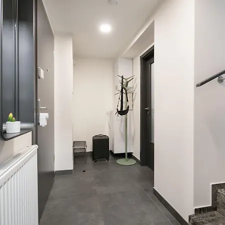 Coru House